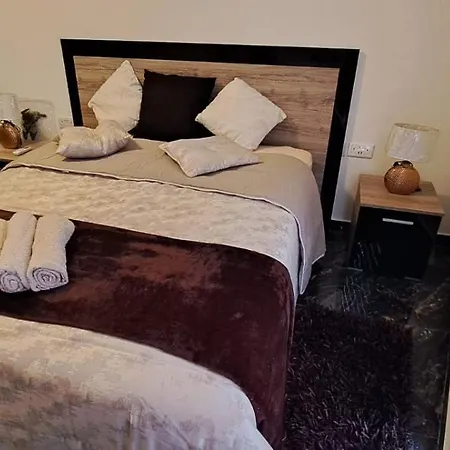 Primrose Lux Loft Apartment