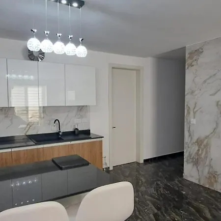 Primrose Lux Loft Xewkija